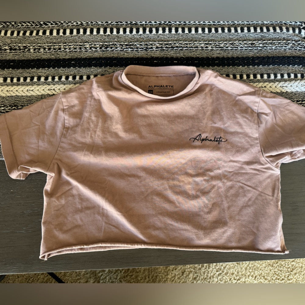 Alphalete Crop Top